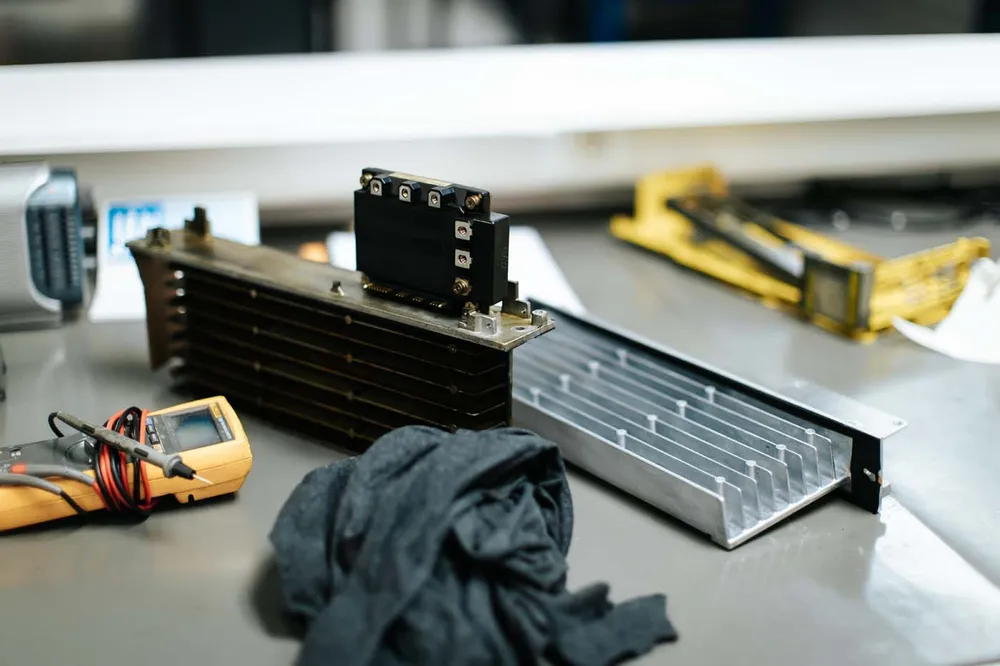Radiateur et module de puissance nettoyés Arve Concept